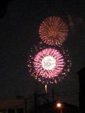 　昨日の晩の淀川沿いでなにわ淀川花火大会がありました、 メインテーマーは夏の彩、感動ドラマチックナイトでした。by 管理者
240x320(10KB)